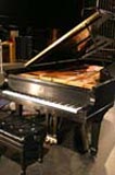 Wiederaufbau eines Klaviers