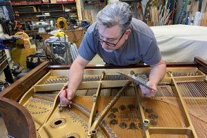 Franco evaluation a Steinway and Sons grand piano for a restoration